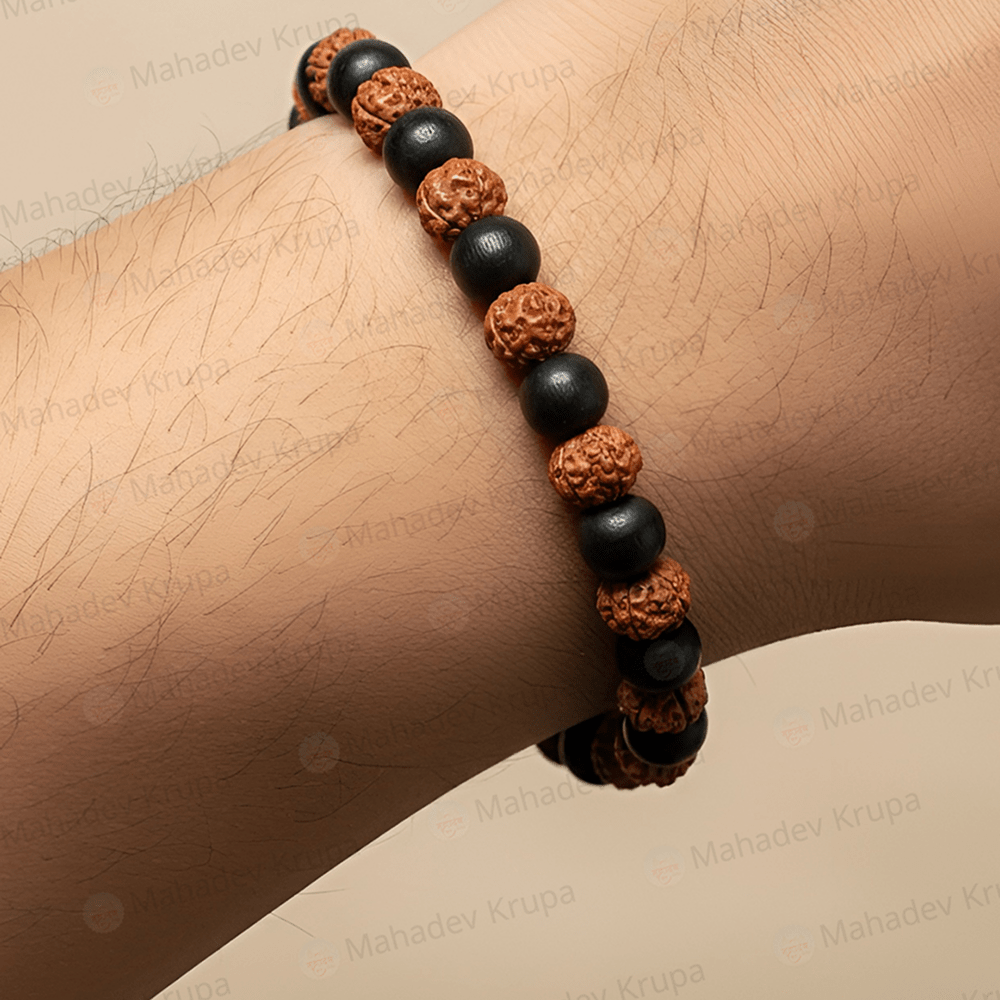 Divya Rudraksha Karungali Bracelet - Spiritual Energy Bracelet - Mahadev Krupa Ujjain